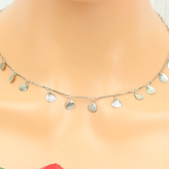 "Minimalist & Elegant Necklace Chain – Perfect for Women & Girls | UNVRC1117 - Picture 5 of 10